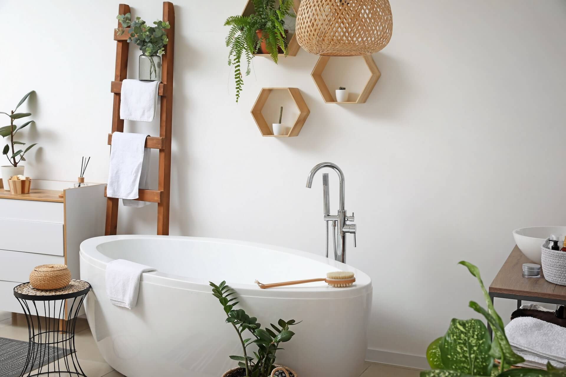 Déco salle de bain: Les 5 astuces à connaître et les erreurs à éviter!